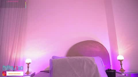 Danna Berlin  online show from 11-19-25, 07:25