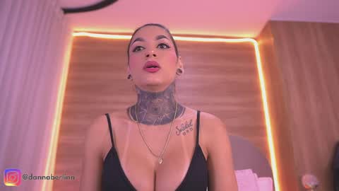 Danna Berlin  online show from 05-17-26, 07:21
