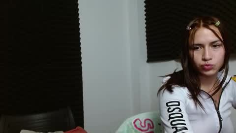 dannamomcerrat online show from 12-20-24, 05:25