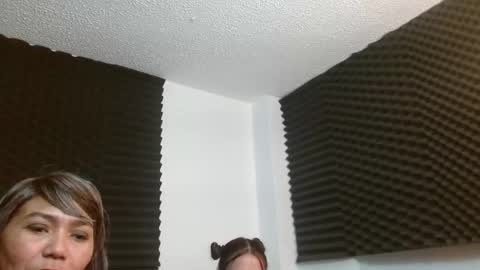 dannamomcerrat online show from 01-11-25, 06:24