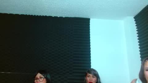 dannamomcerrat online show from 01-13-25, 03:45