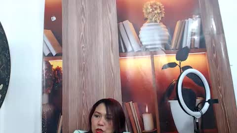 dannamomcerrat online show from 10-24-25, 11:23