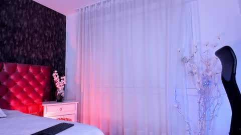 Danna online show from 01-13-25, 03:15