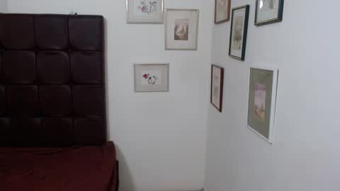 Snapshot of dannazuluaga chatting on 03-05-25, 03:07 Danna online show from 03-05-25, 03:07