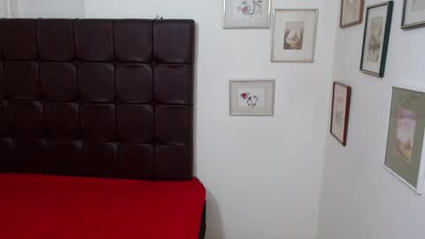 Snapshot of dannazuluaga chatting on 03-11-25, 06:08 Danna online show from 03-11-25, 06:08