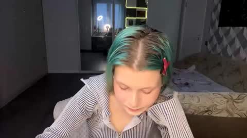 Snapshot of danniesaysongkham chatting on 03-03-26, 01:50 Luna Airi online show from 03-03-26, 01:50