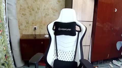 HilmarZ online show from 10-02-25, 04:58