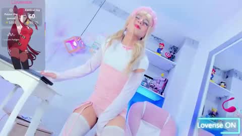 Danni  Sebastian online show from 01-19-26, 12:53