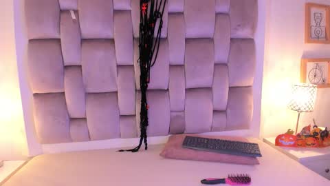 Snapshot of dannika07 chatting on 10-30-25, 03:08 Dannika online show from 10-30-25, 03:08