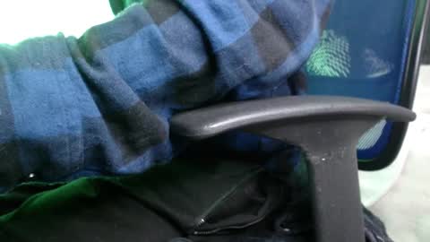 Snapshot of dannteftm chatting on 10-30-25, 09:15 DANNTE online show from 10-30-25, 09:15