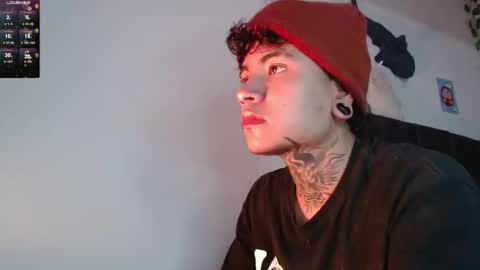 Snapshot of dannteftm chatting on 11-04-25, 02:10 DANNTE online show from 11-04-25, 02:10