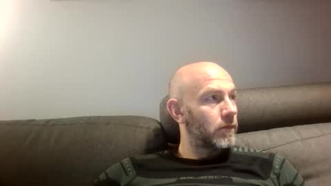 danny81boy online show from 10-18-25, 07:14