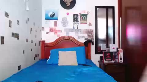 phantom555 online show from 09-23-25, 04:32