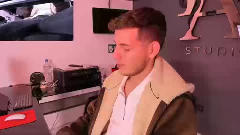 danny_and_lara online show from 09-20-25, 02:07