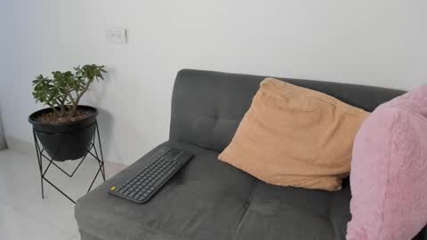 Snapshot of danny_and_lara chatting on 11-11-25, 06:08 danny_and_lara online show from 11-11-25, 06:08