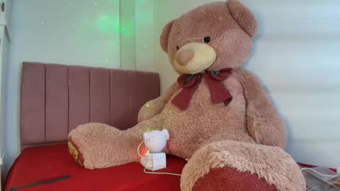 danny_cam1423 online show from 03-01-25, 06:00