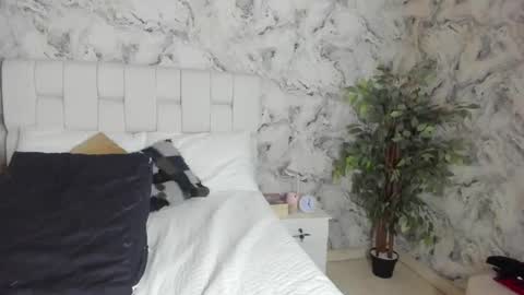 danny_fernandez online show from 10-19-25, 06:14