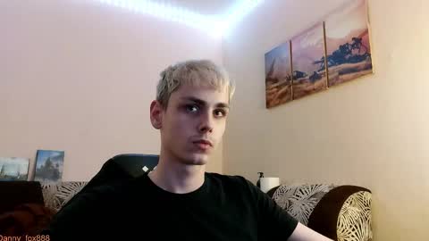 Snapshot of danny_fox888 chatting on 10-29-25, 06:20 Daniel online show from 10-29-25, 06:20