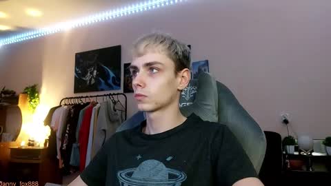 Snapshot of danny_fox888 chatting on 11-23-25, 11:32 Daniel online show from 11-23-25, 11:32