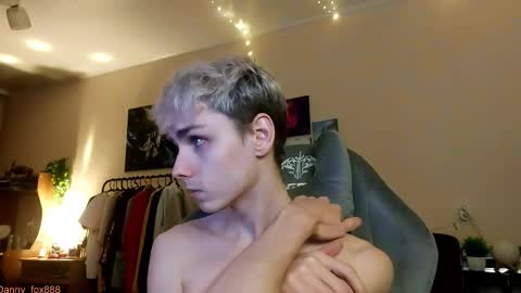 Snapshot of danny_fox888 chatting on 12-16-25, 08:25 Daniel online show from 12-16-25, 08:25