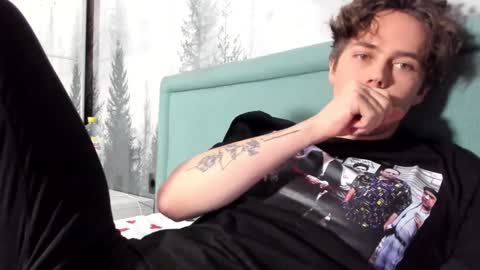 Snapshot of danny_love01 chatting on 12-12-24, 05:15 danny online show from 12-12-24, 05:15