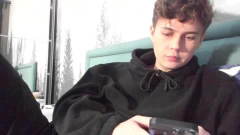 Snapshot of danny_love01 chatting on 12-29-24, 03:57 danny online show from 12-29-24, 03:57