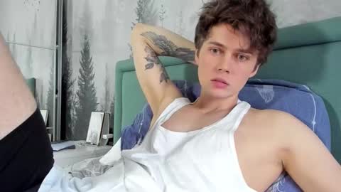 Snapshot of danny_love01 chatting on 02-11-25, 11:21 danny online show from 02-11-25, 11:21