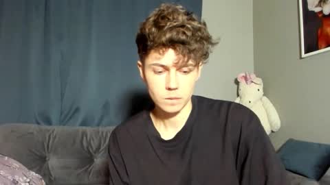 Snapshot of danny_love01 chatting on 02-22-25, 06:52 danny online show from 02-22-25, 06:52