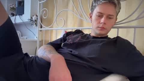 Snapshot of danny_love01 chatting on 09-26-25, 10:41 danny online show from 09-26-25, 10:41