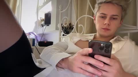 Snapshot of danny_love01 chatting on 11-13-25, 12:48 danny online show from 11-13-25, 12:48