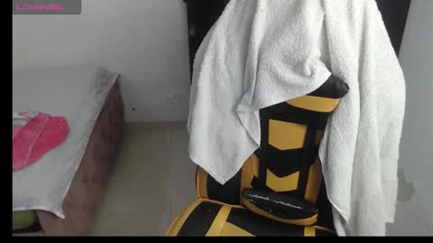 Snapshot of danny_sweettt chatting on 02-21-26, 11:06 danny.......... guys I have onlyfans follow me I am new I want to share with you many things I love you online show from 02-21-26, 11:06