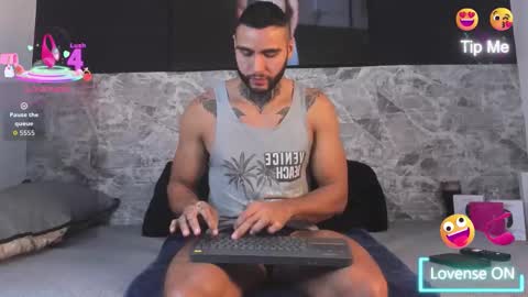 Danny Willson online show from 10-09-25, 02:37