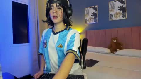 Danny online show from 01-06-25, 07:42