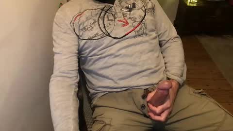 Snapshot of dannybuoy2 chatting on 12-29-24, 12:09 dannybuoy2 online show from 12-29-24, 12:09