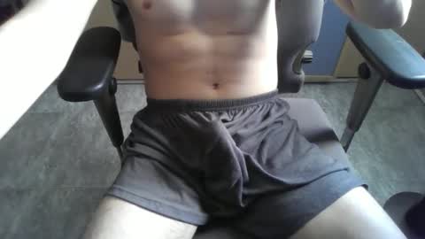 Snapshot of dannylbnz chatting on 11-12-25, 10:26 Danny L. online show from 11-12-25, 10:26