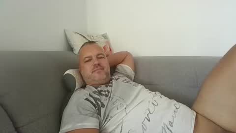 Snapshot of danrud81 chatting on 10-01-25, 11:05 Daniel online show from 10-01-25, 11:05