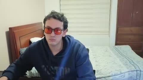 Dan online show from 06-10-26, 01:39
