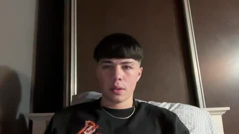 Snapshot of dante18_yo chatting on 05-24-26, 04:28 dante18_yo online show from 05-24-26, 04:28