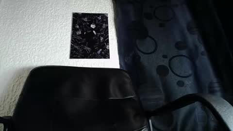 Snapshot of dante_d_angelo_ chatting on 09-09-25, 05:40 dante_d_angelo_ online show from 09-09-25, 05:40