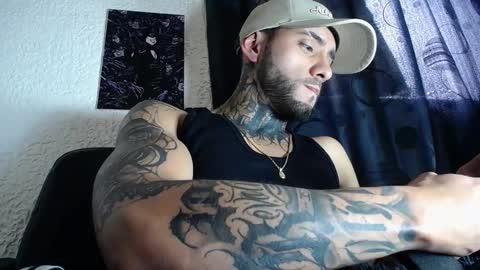 Snapshot of dante_d_angelo_ chatting on 10-16-25, 08:43 dante_d_angelo_ online show from 10-16-25, 08:43