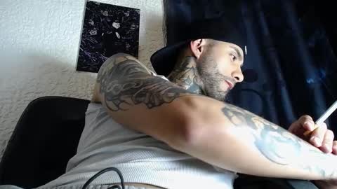 Snapshot of dante_d_angelo_ chatting on 12-05-25, 06:44 dante_d_angelo_ online show from 12-05-25, 06:44