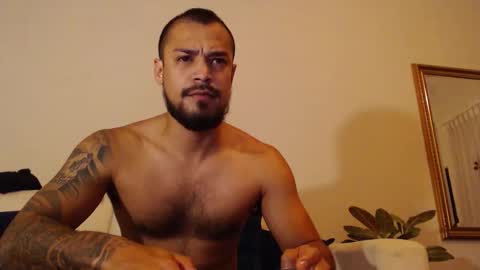 Snapshot of dante_hell1 chatting on 12-17-25, 08:31 Dante Hell online show from 12-17-25, 08:31