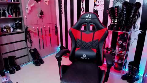 Snapshot of dante_infernos chatting on 02-11-25, 02:35 Dante online show from 02-11-25, 02:35