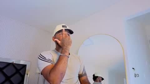 Snapshot of dante_jons chatting on 10-27-25, 03:10 dante_jons online show from 10-27-25, 03:10