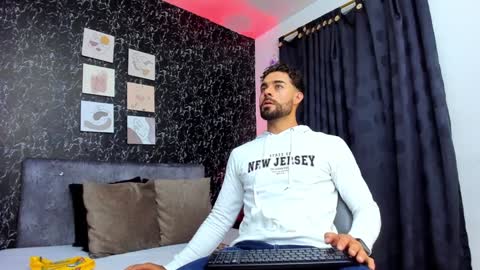 Snapshot of dante_sstrong chatting on 01-15-25, 12:30 Dante Sstrong online show from 01-15-25, 12:30