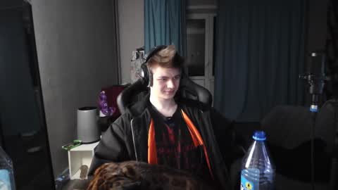 Daniel online show from 09-20-25, 04:52