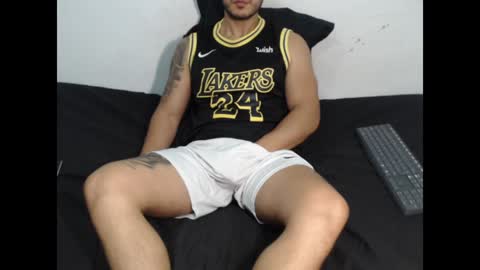 Snapshot of dantebrown1 chatting on 02-07-25, 03:12 dantebrown1 online show from 02-07-25, 03:12