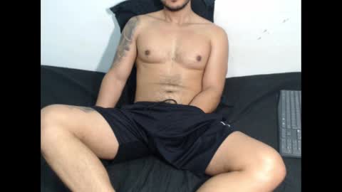 Snapshot of dantebrown1 chatting on 02-12-25, 02:54 dantebrown1 online show from 02-12-25, 02:54