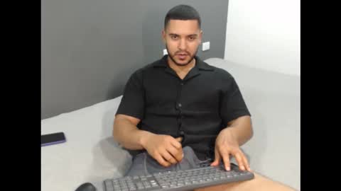 Snapshot of dantebrown1 chatting on 10-14-25, 12:00 dantebrown1 online show from 10-14-25, 12:00