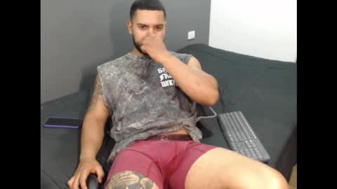 Snapshot of dantebrown1 chatting on 10-30-25, 01:07 dantebrown1 online show from 10-30-25, 01:07